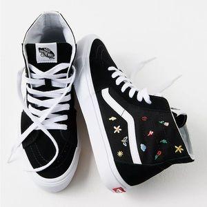 Vans embroidered hightops- New